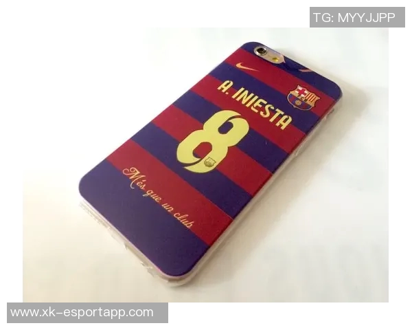 阿联酋企业拜访巴萨赠送定制iPhone17ProMax给全队球员