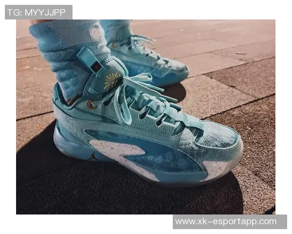 东契奇Luka5新鞋曝光与前代有何不同引发热议 东契奇Luka5新鞋曝光与前代有何不同引发热议