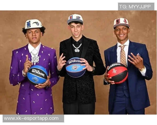 夏普签约四年九千万22届首轮秀七人续约班凯罗切特杰伦威超两亿