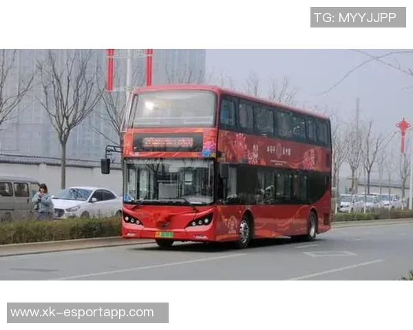 拜仁大巴遇交通堵塞对阵门兴比赛或将延迟十五分钟开球