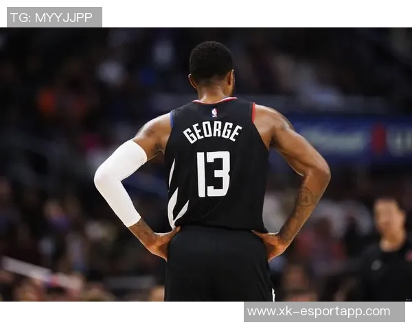 乔治首秀表现亮眼纳斯称赞其防守篮板贡献突出